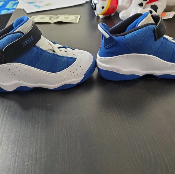 Jordan 6 Rings - Picture 3 of 4